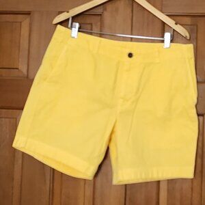 BROOKS BROTHERS Yellow Casual Short 36" x 7"